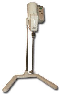 Agitatori ad asta da laboratorio Tipo AG 66: albero primario veloce adatto per sostanze fluide o per liquidi con leggera viscosit� (capacit� fino a 25 litri)